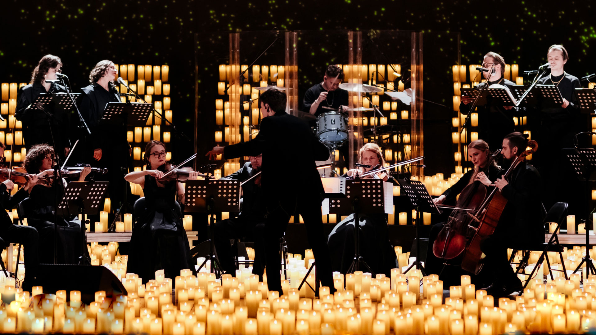 ЭЛЕКТРОЁЛКА. Lumisfera  и  5000  свечей